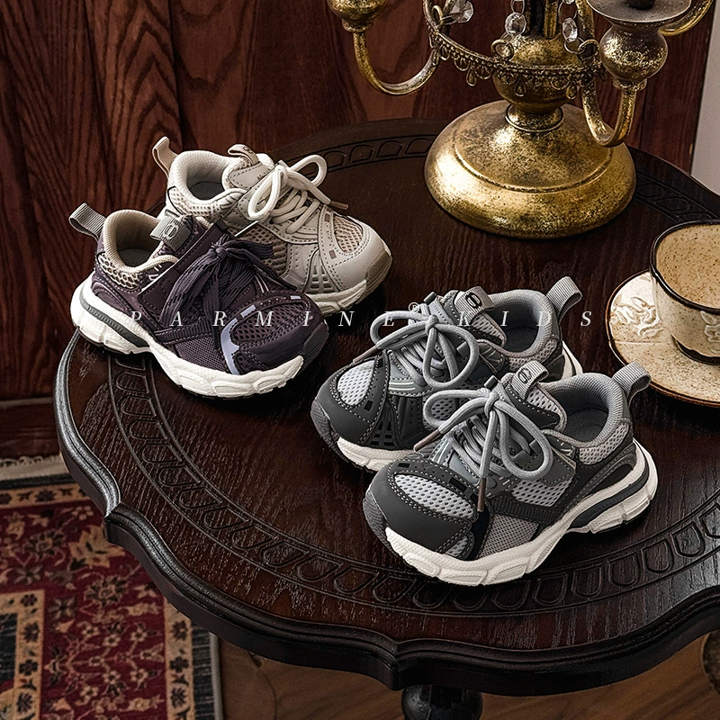 Детская спортивная обувь весенне-осеннего нового стиля, повседневная обувь с сеткой для мальчиков и девочек, детские накладки на мягкой подошве, обувь для папы с защитой от ударов.