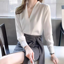 2025春秋新款白衬衫女上衣高级感气质雪纺v领职业无领长袖衬衣