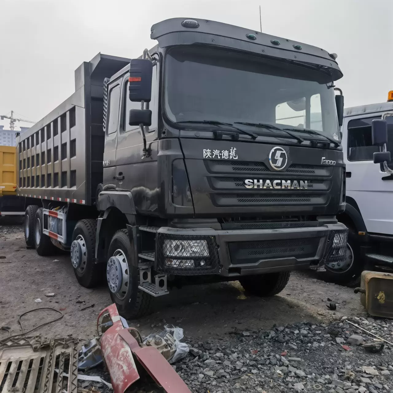 出口非洲几内亚后八轮自卸车二手豪沃土方车HOWO翻斗车375马力