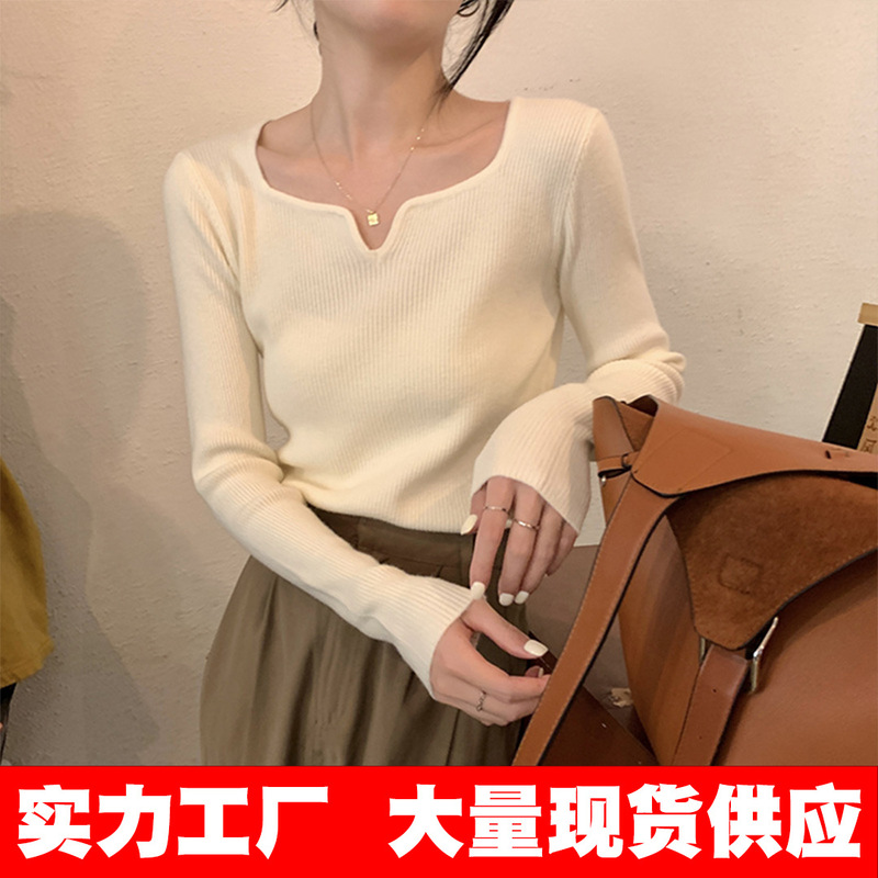 Core-Spun Yarn Fabric, Soft and Waxy Small V-Neck Pit Strip, French Retro Square Collar Winter Sweater, Niche Knitted Bottoming Core-Spun Yarn Fabric, Soft and Waxy Small V-Neck Pit Strip, French Retro Square Collar Winter Sweater, Niche Knitted Bottoming