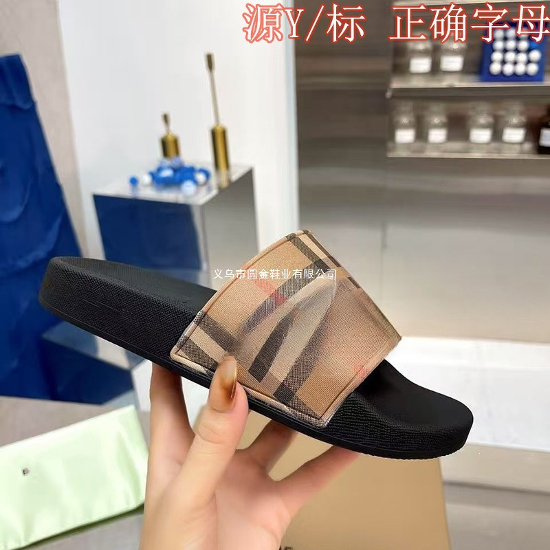 2026 New Plaid Flat Sandals for Women, Fashionable and Versatile Beach Slippers for Summer, Casual Trendy Brown 2026 New Plaid Flat Sandals for Women, Fashionable and Versatile Beach Slippers for Summer, Casual Trendy Brown