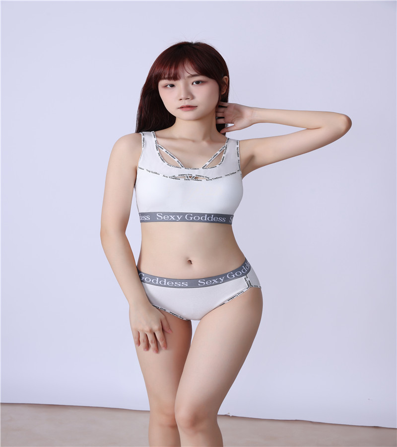 Conjunto de ropa interior sexy, cómoda y transpirable de algodón puro con letras cruzadas para chica sexy, camiseta sin mangas, pantalones triangulares_voghion.com