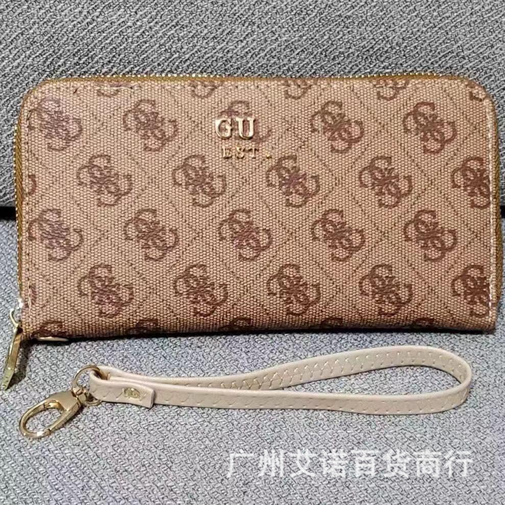 브라운 프린트