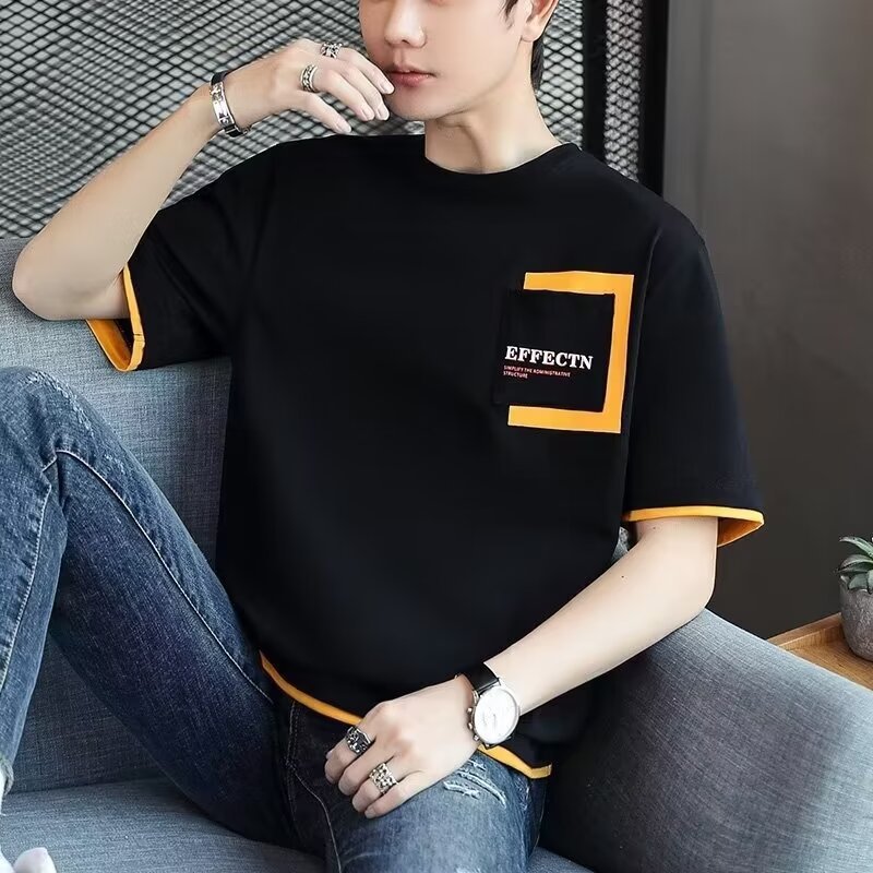 검은색 상의