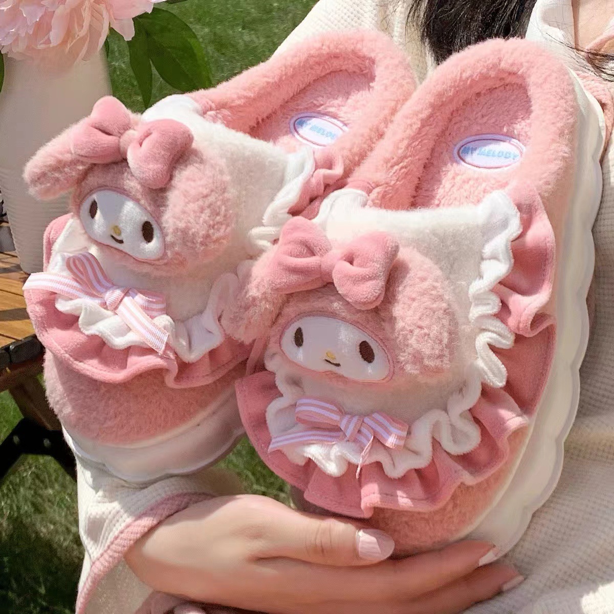 Hellokitty gatos zapatillas de algodón damas bolsas de invierno tacones 2024 nuevo lindo cabello? más zapatos de algodón de camisa de luna mujer