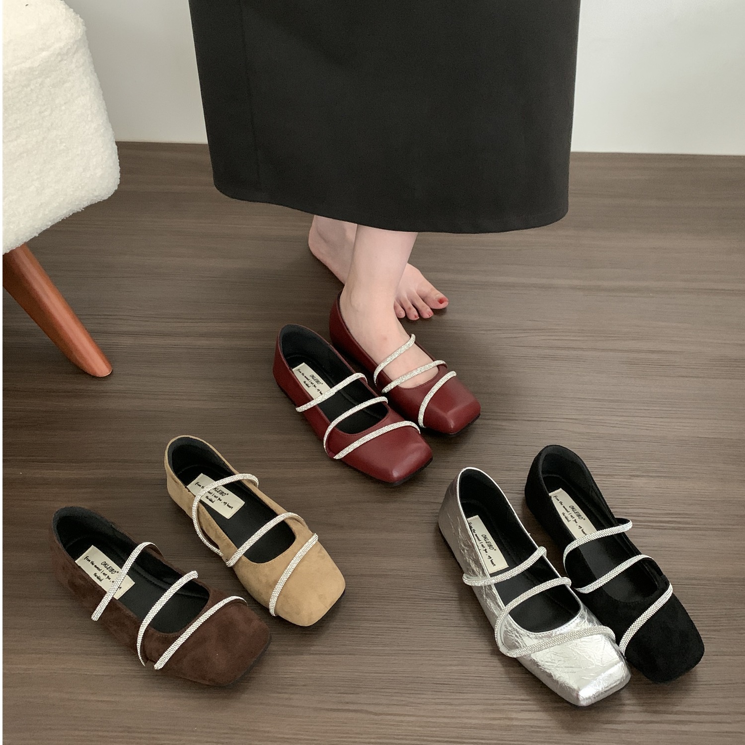 Retro autumn Mary Jane shoes square toe low-cut made of soft leather…