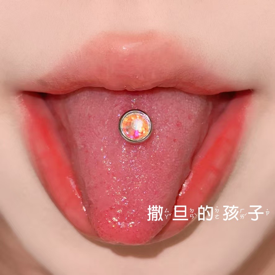 Pointed titanium steel lip stud product view