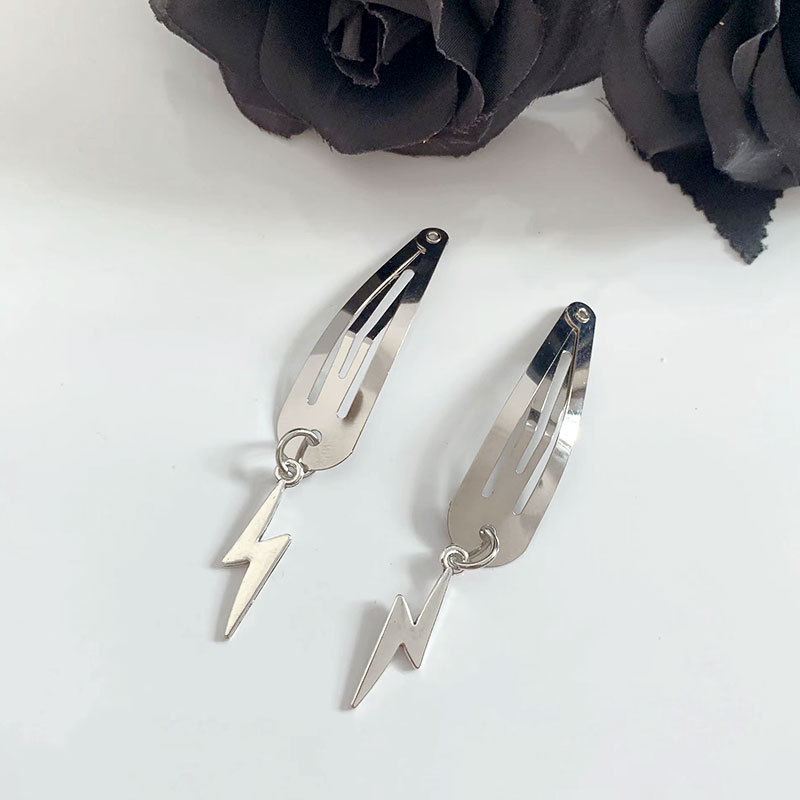 15g Weight Charm Hair Clips Hair Accessories Type 1 Pair Quantity Party, Street Occasion Alloy Material Moon, Heart Shape, Butterfly Pattern All Seasons Season Women's Gender Retro, Punk Style Retro Punk Women's Moon Heart Shape Butterfly Alloy Charm Hair Clips 7