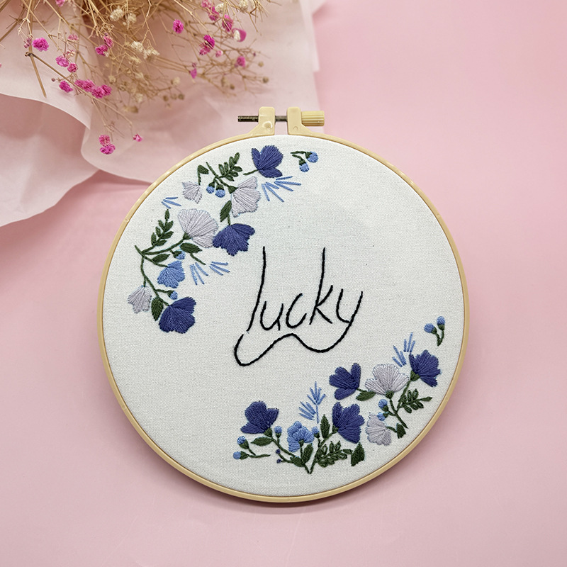 Pintura colgante hecha a mano Paquete de material de bricolaje de flores y plantas bordadas en inglés Serie de mariposas de flores bordadas en 3D Lu Pintura básica para principiantes