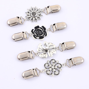 Cross-Border New Retro Silk Scarf Buckle European and American Fashion Personalized Alloy Sweater Chain Hollow Flower Temperament Shawl Clip