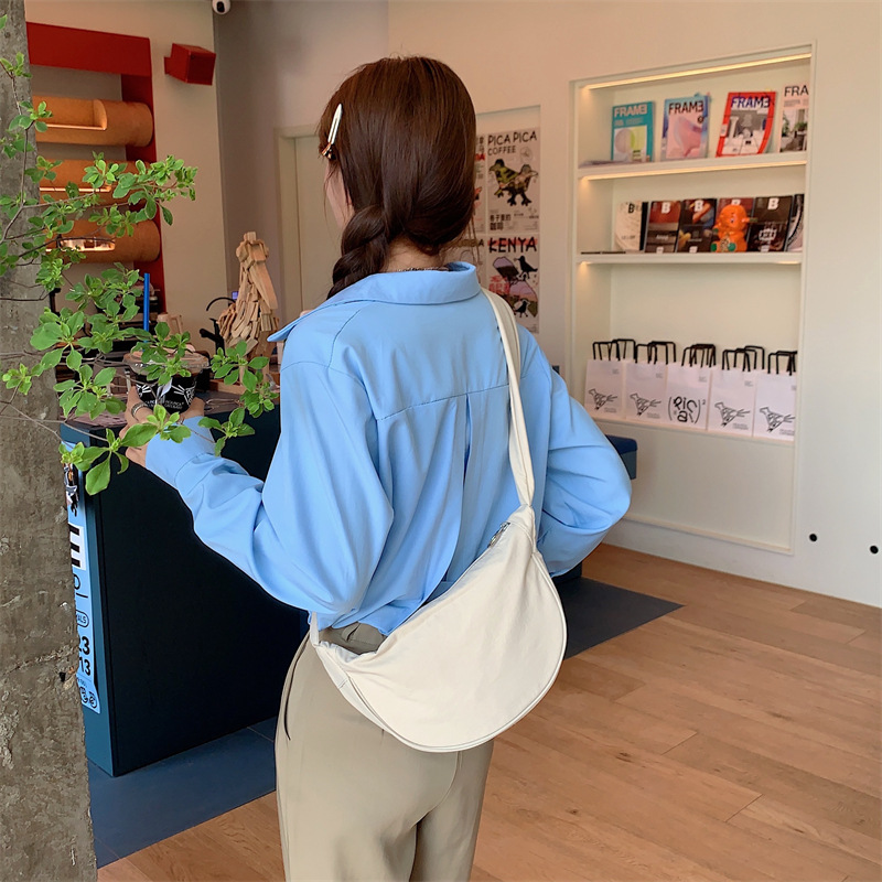34194 ins Summer crossbody canvas bag for girls, nylon casual lightweight crossbody bag for students, single-shoulder dumpling bag undefined