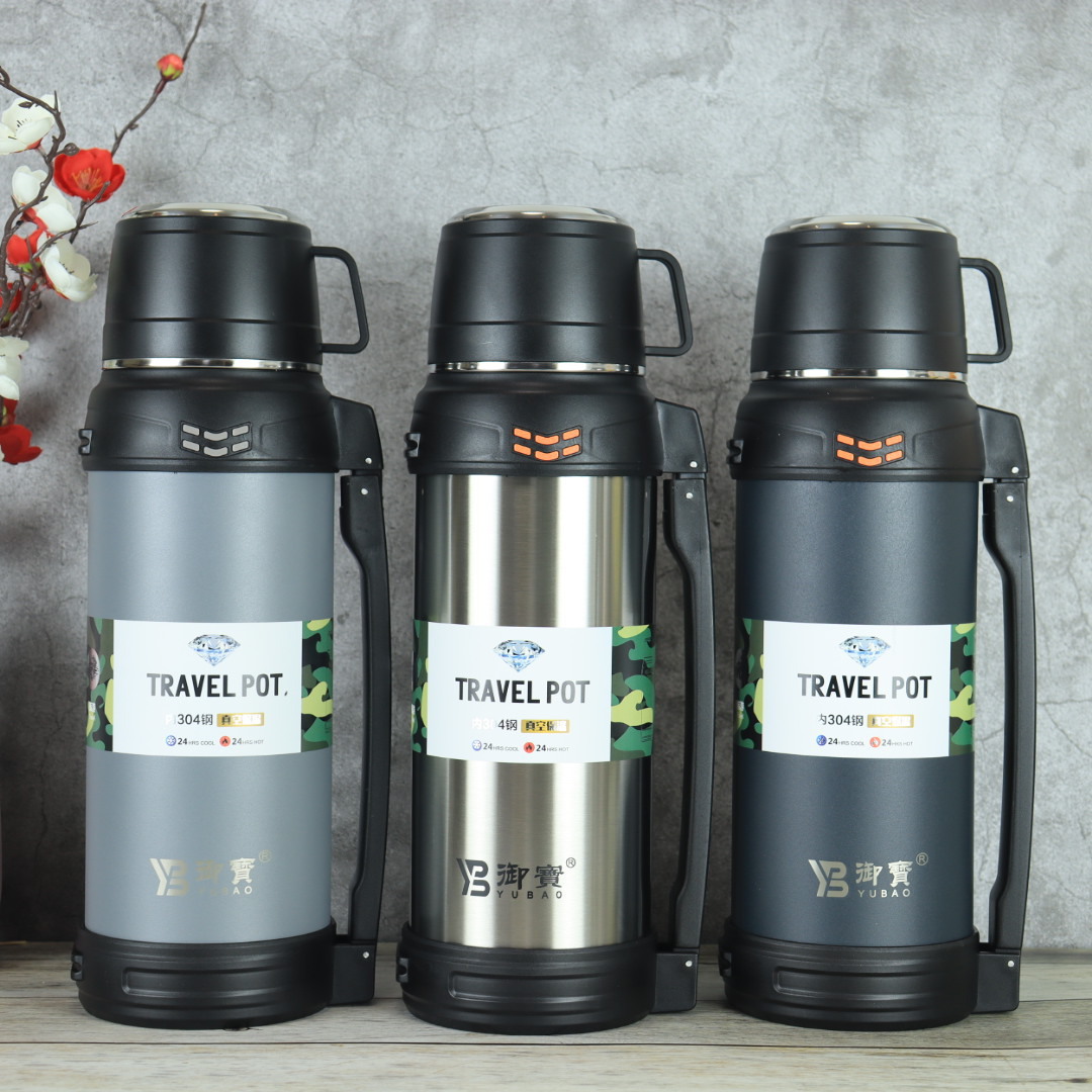 Travel kettle 2000ml thermal kettle large capacity thermos cup 304 stainless steel portable outdoor travel kettle water bottle