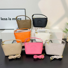 跨境时尚PU包包女新款高级感多功能手提斜挎包大容量H字母饺子包