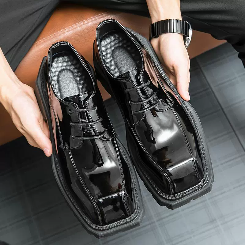 Весна и осень 2023 Кожаные туфли с маленькой толстой подошвой и увеличенным квадратным носком Мужская кожаная обувь в британском стиле с большим носком
