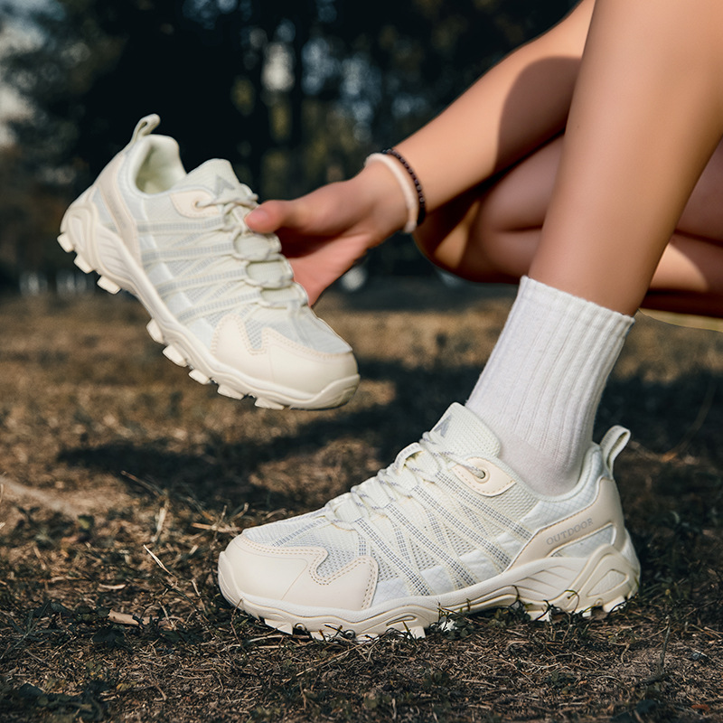 Zapatos de montaña al aire libre para hombres primavera y verano nuevos zapatos de senderismo al aire libre transpirables antideslizantes y desgaste zapatos de retroceso para hombres y mujeres