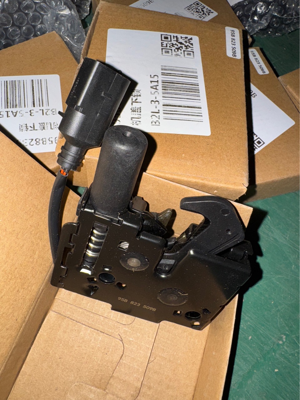 Suitable for Porsche Under-Hood Locks, Porsche Locks with Quality Assurance and Sufficient Supply