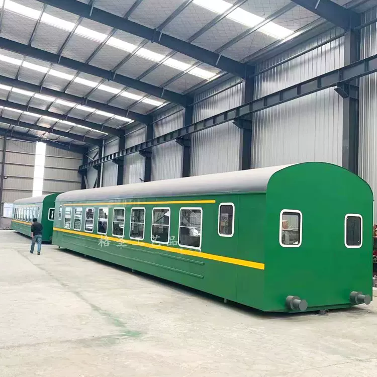 景区公园绿皮火车厢餐厅仿真东风火车头复古火车头火车雕塑模型