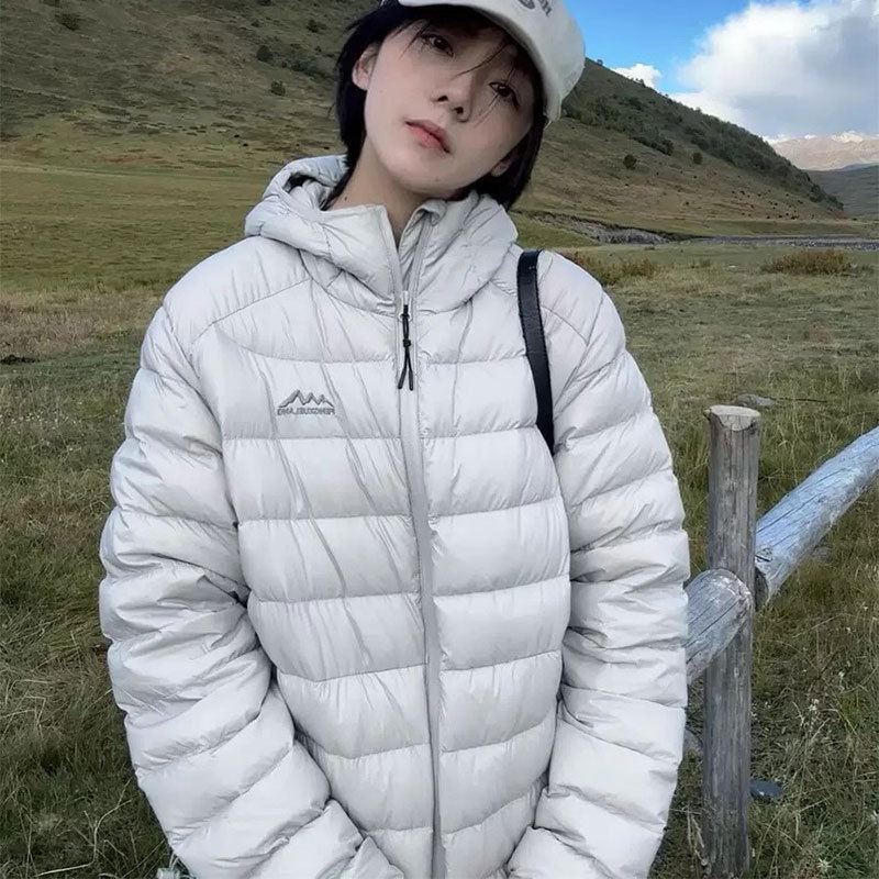 2025 Autumn/Winter Trendy Brand Ribbed down Jacket for Women, Short Outdoor Casual Hooded Warm Coat, Lightweight and Casual Style