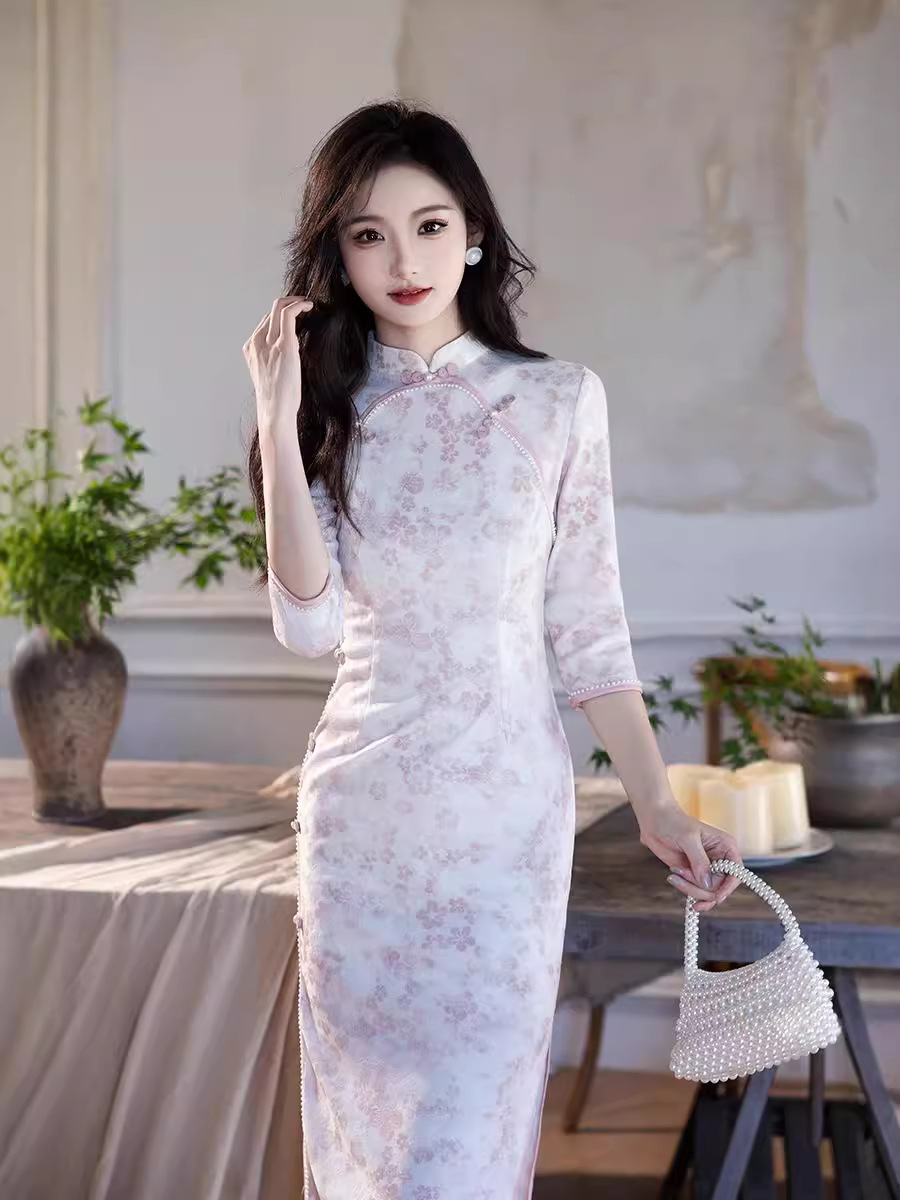 Lightweight fuchsia cheongsam