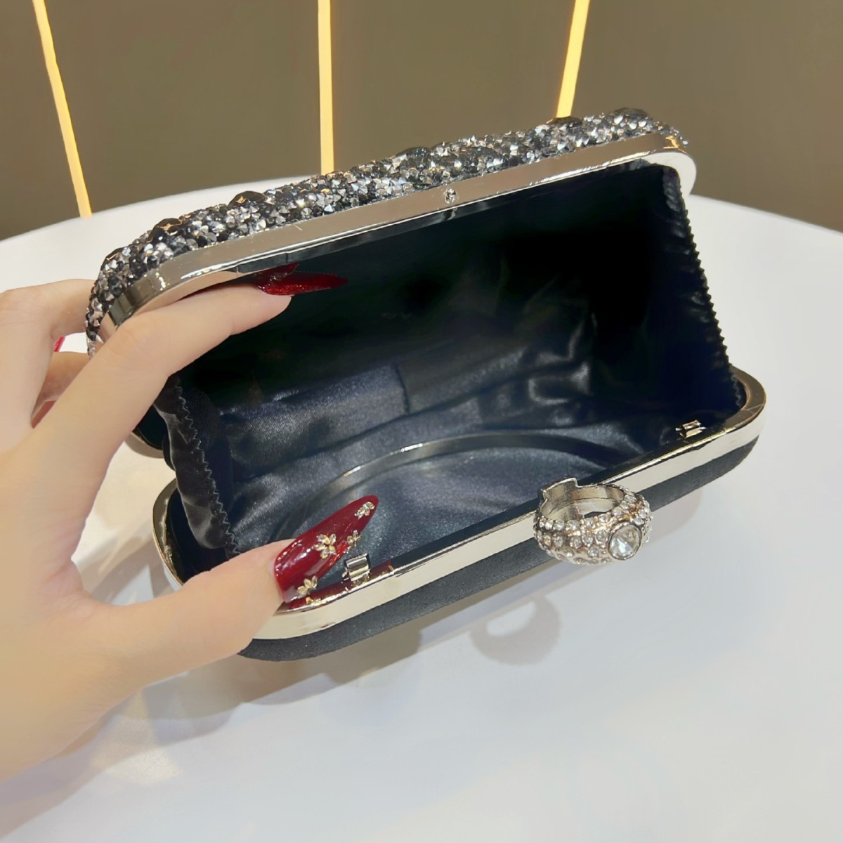 New Diamond-Encrusted Evening Bag Fashion Banquet Women's Wallet Clutch Party Small Bag Full Diamond Shoulder Crossbody Bag - Thumbnail 3