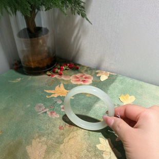 Jin Yutang Xinjiang Hetian Jade Bracelet Overflows Screen Ice Gel Warm and Soft 57/12 Suyamei