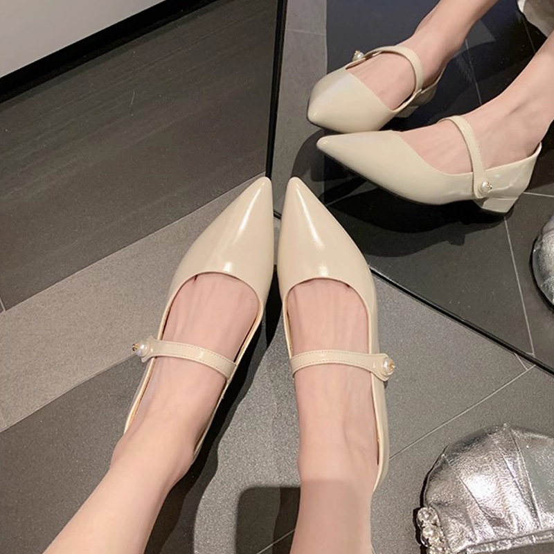 Uva mamá primavera nuevo francés retro dedo del pie puntiagudo boca baja tacón grueso zapatos de una sola capa Mary Jane zapatos de mujer