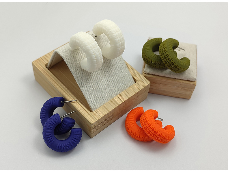 Letter Arylic No Inlaid Earrings display picture 5