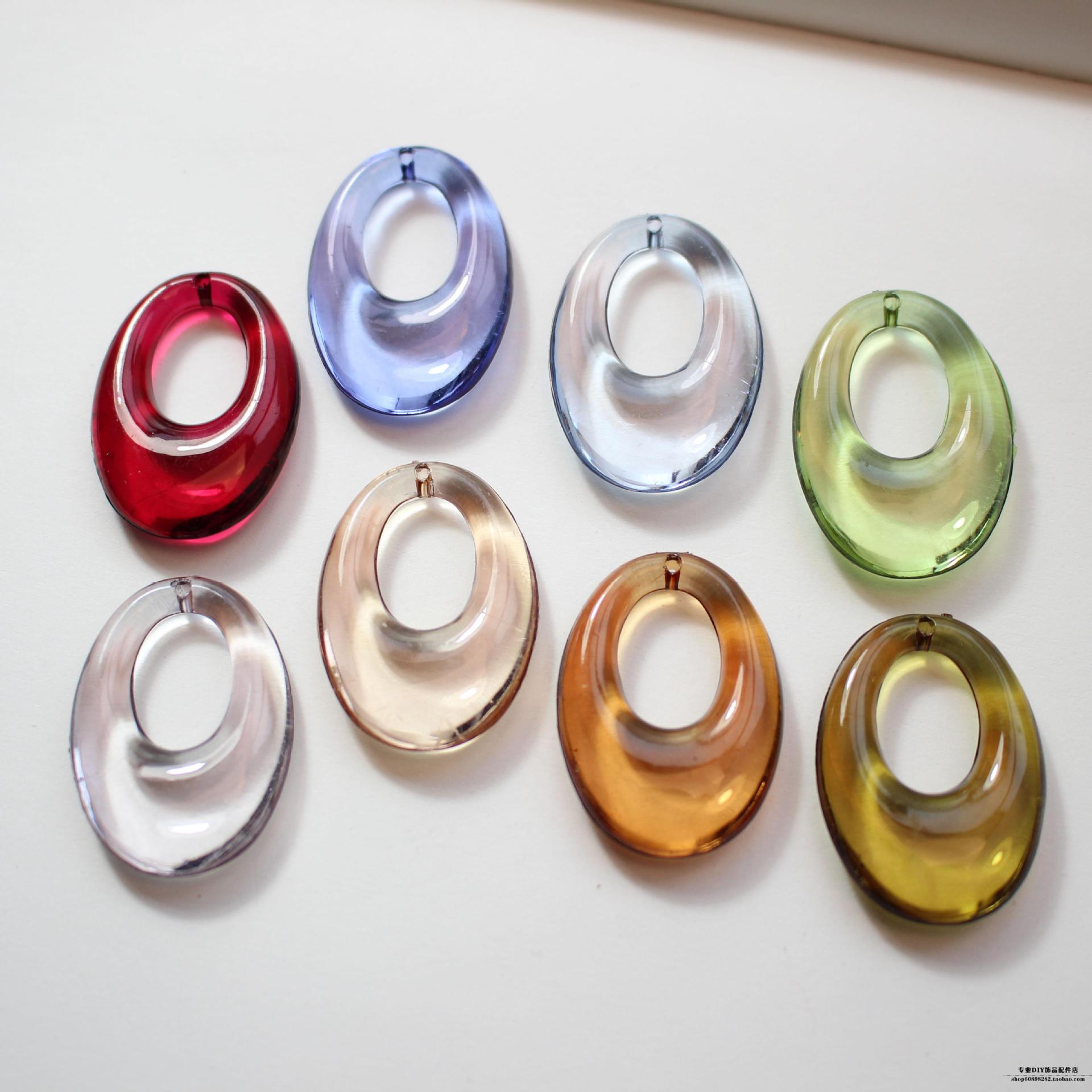 Transparent retro pendant