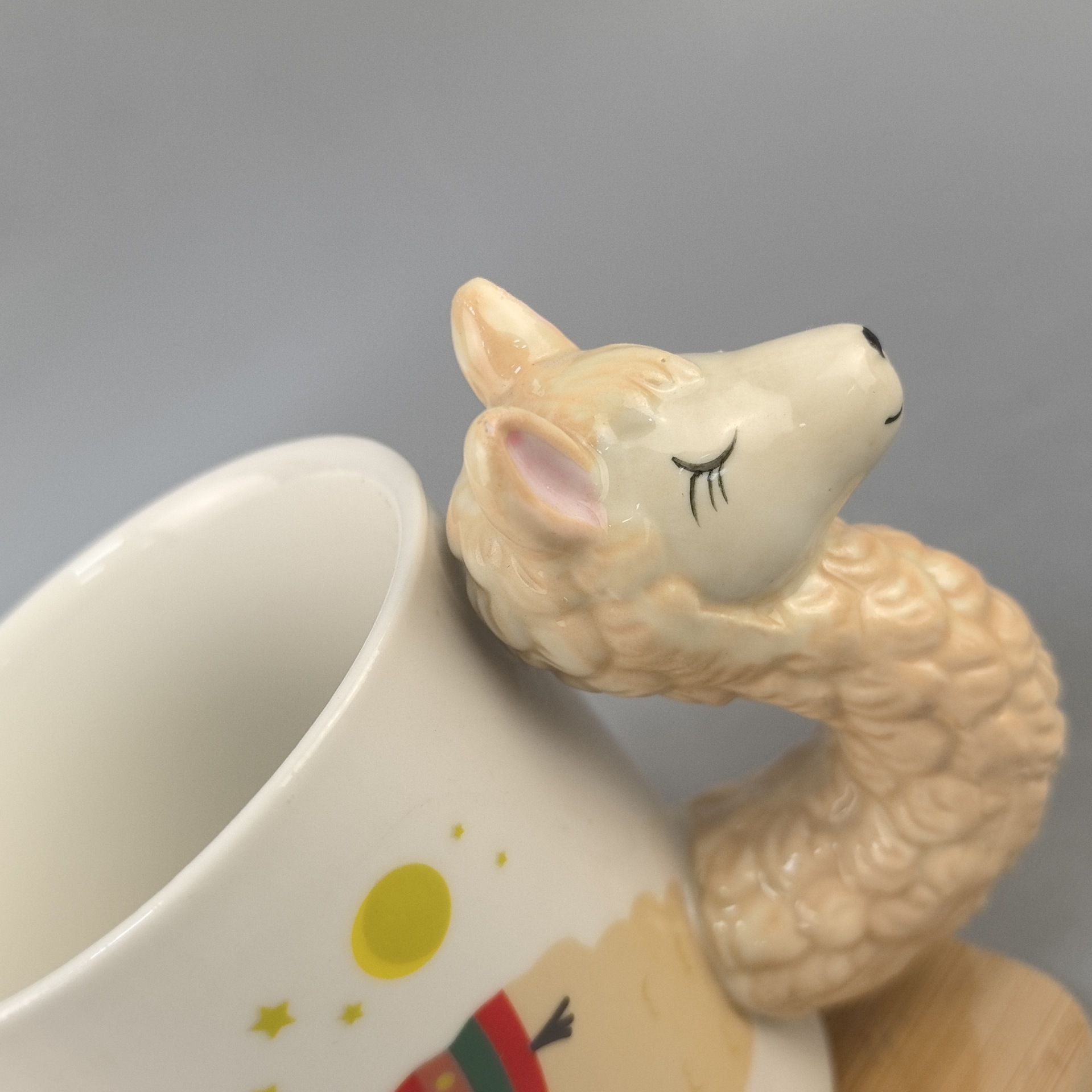 Divertida y divertida alpaca de forma extraña taza de cerámica decalque pintado taza de temperatura media 3D taza de cerámica