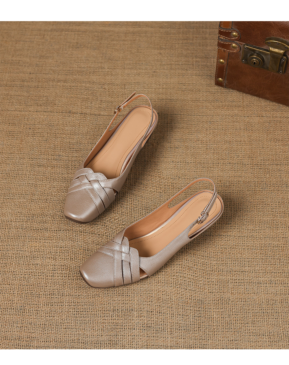 Sandal nữ mũi nhọn quai dệt gót thô 3.5 cm da cừu — Champagne màu chi tiết 18