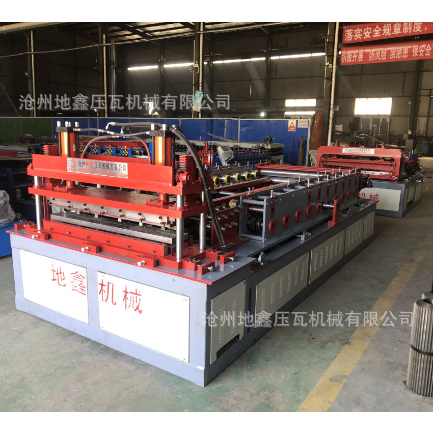 全自动保温大方板设备 400-1250可调保温一体板设备