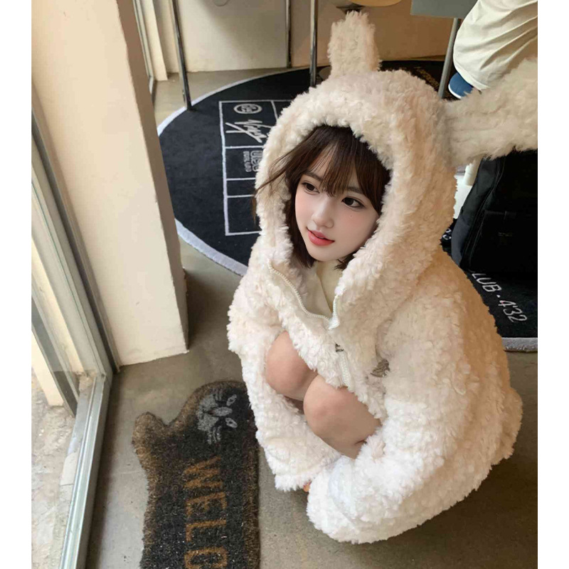 秋冬季年轻日系女兔耳朵毛毛外套皮毛一体外套甜美环保皮款草羊羔