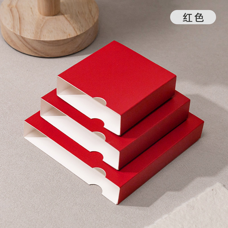 Funda de papel rojo; 7*7*2cm