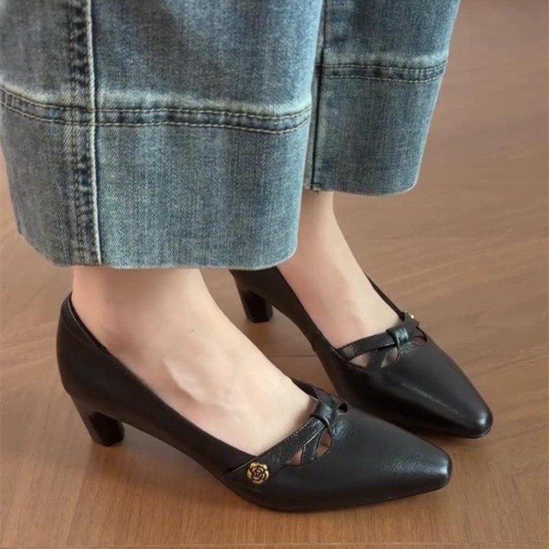 Zapatos de camellia retro franceses de punta punta punta 2026 primavera y otoño nuevos zapatos de tacones altos poco profundos temperamento universal zapatos marizhen
