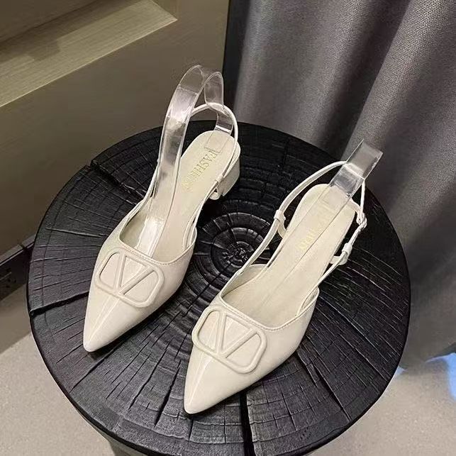 Shallow Mouth Buckle Strap Pointed Toe High Heels 2025 Summer New Flats Shoes White French Sandals Toe-Toe Flats Trendy