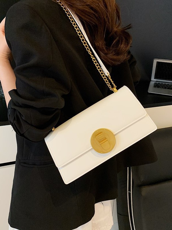 Bolso cuadrado pequeño de un solo hombro exquisito de alta gama para mujer 2025 bolso de mujer de nueva calidad transfronterizo bolso de mensajero de cadena de moda casual