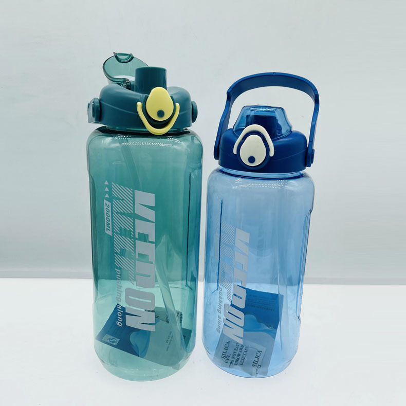 Tianyi nuevo deportes fitness paja espacio taza de gran capacidad 2000ml taza de agua portátil hervidor de agua botella