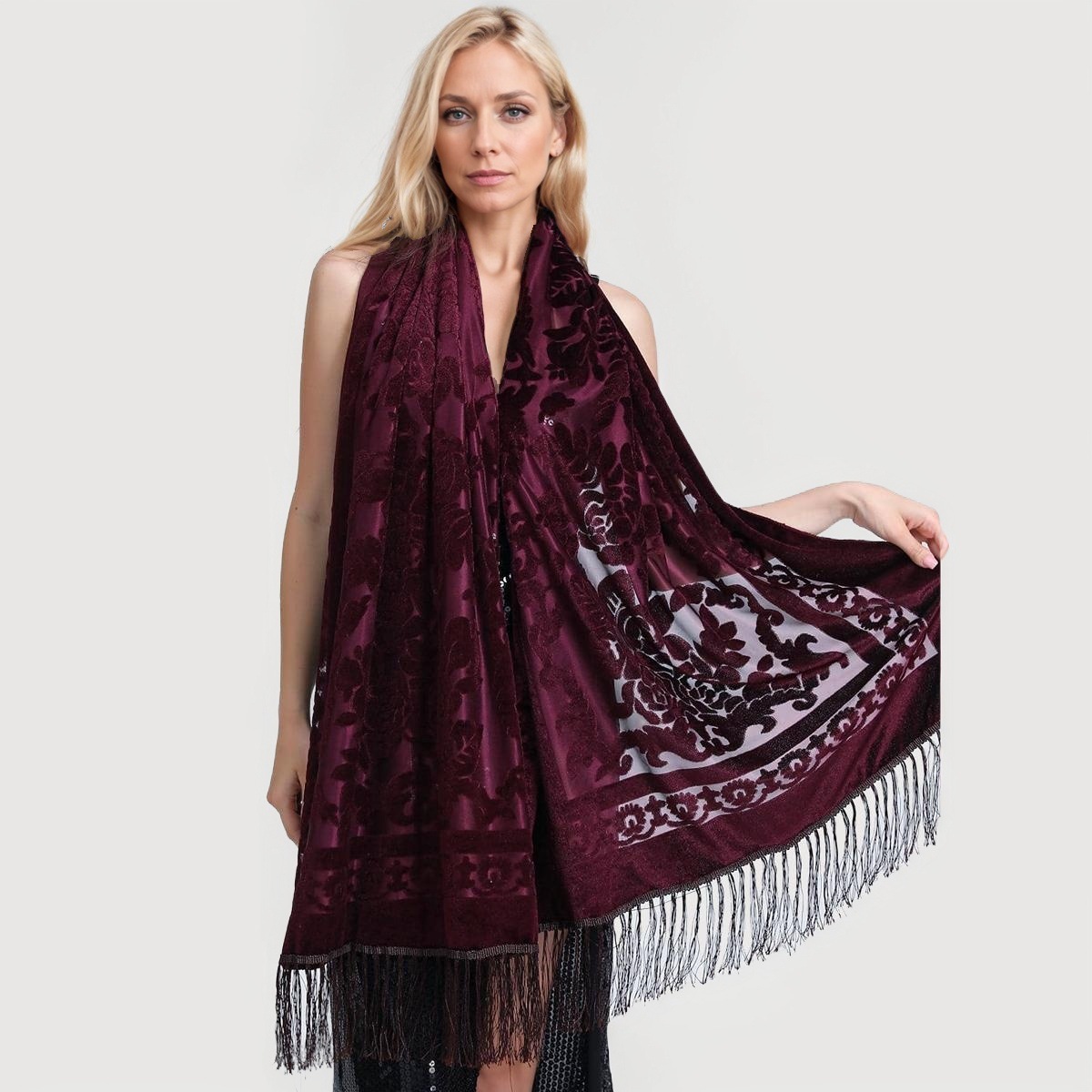 Ethnic elegant velvet cheongsam