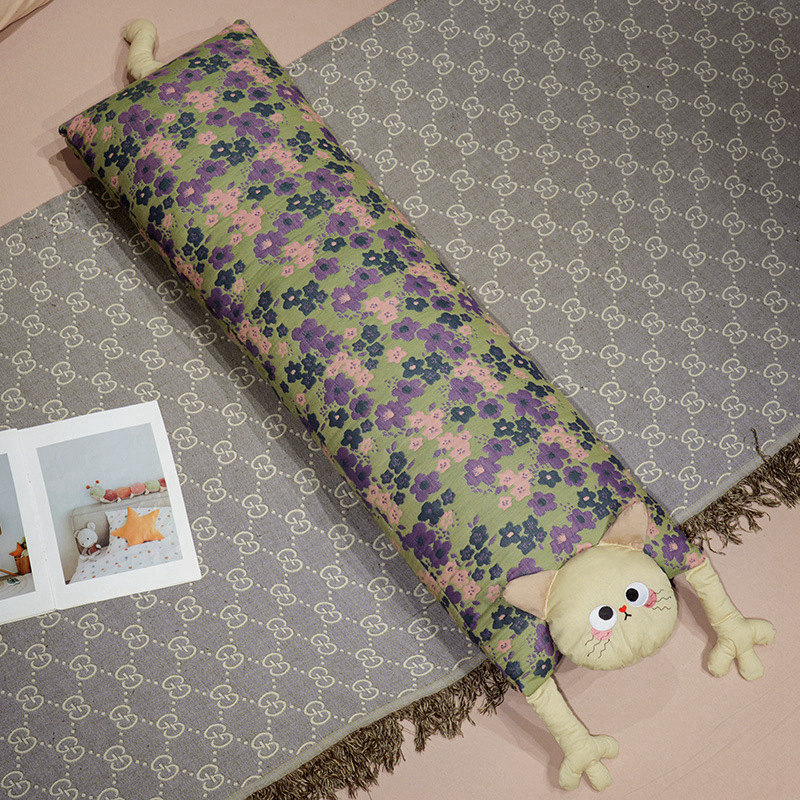 Hilo de doble capa de dibujos animados mano pequeña gato hilo largo almohada de forma especial desmontable para dormir en la cama de las niñas almohada de piernas