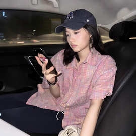 彩色格纹短袖衬衫女夏季新款宽松休闲设计感古巴领泡泡纱格子衬衣