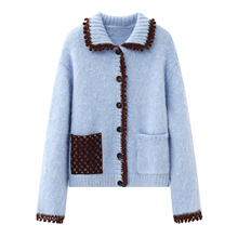 现货25冬新款女装马海毛手工小绒球撞色针织开衫FHNYHKFOKCD152U0