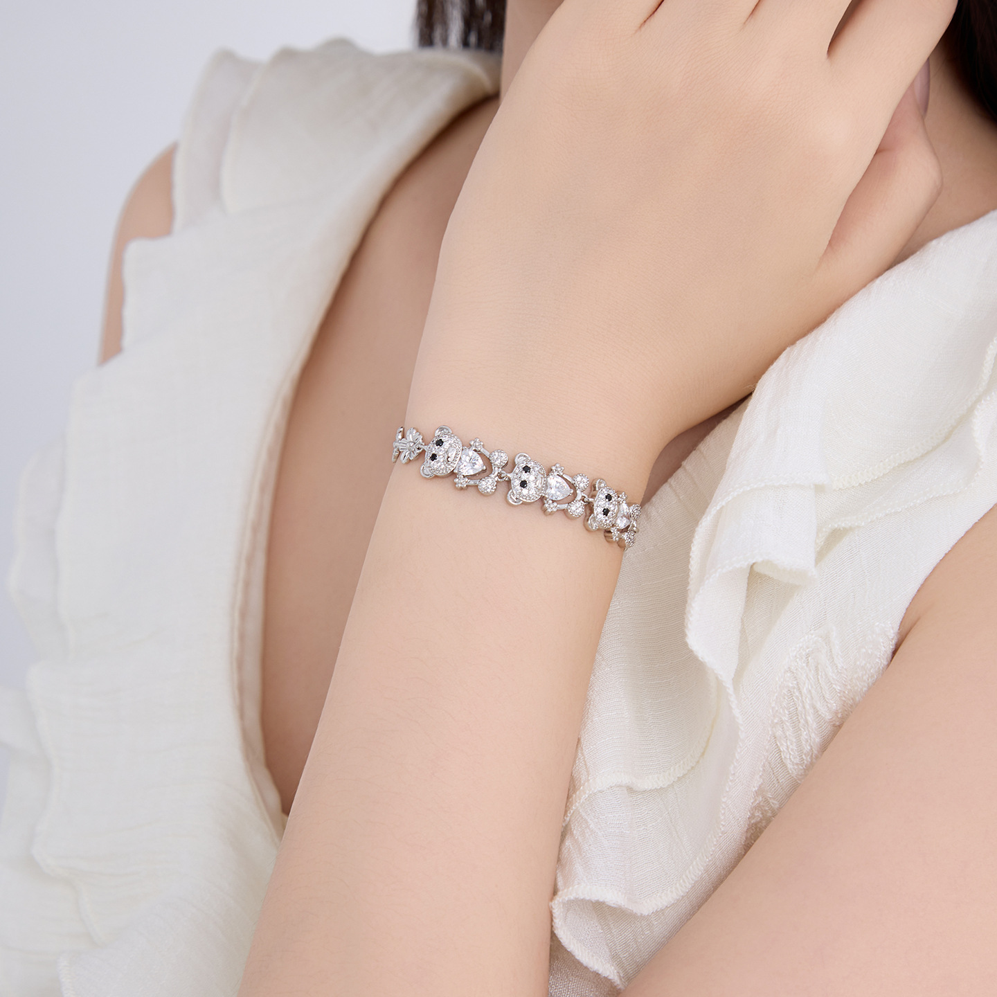 Pulsera de Oso y Flores de Aleación Galvanizada para Mujer