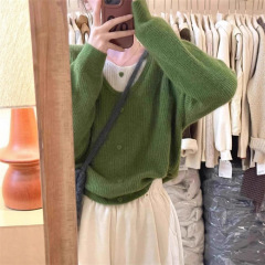 拼接假两件爱心扣针织衫上衣女秋冬新款宽松气质减龄套头毛衣女潮
