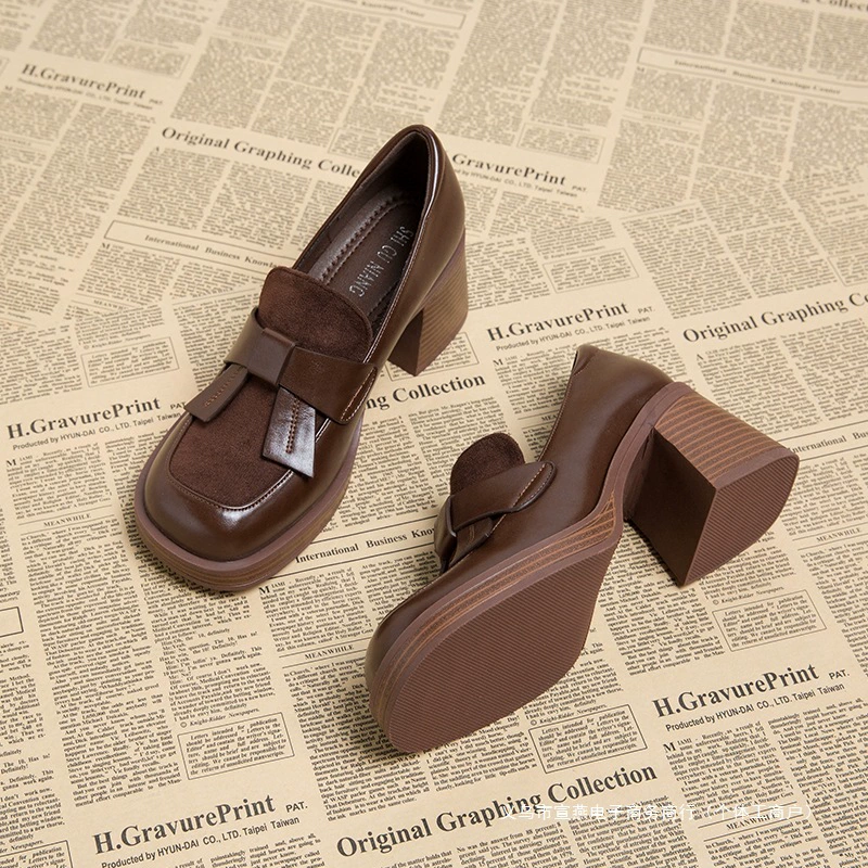2024 early autumn new British style women's shoes single shoes loafers thick heels high heels popular women's brown small leather shoes