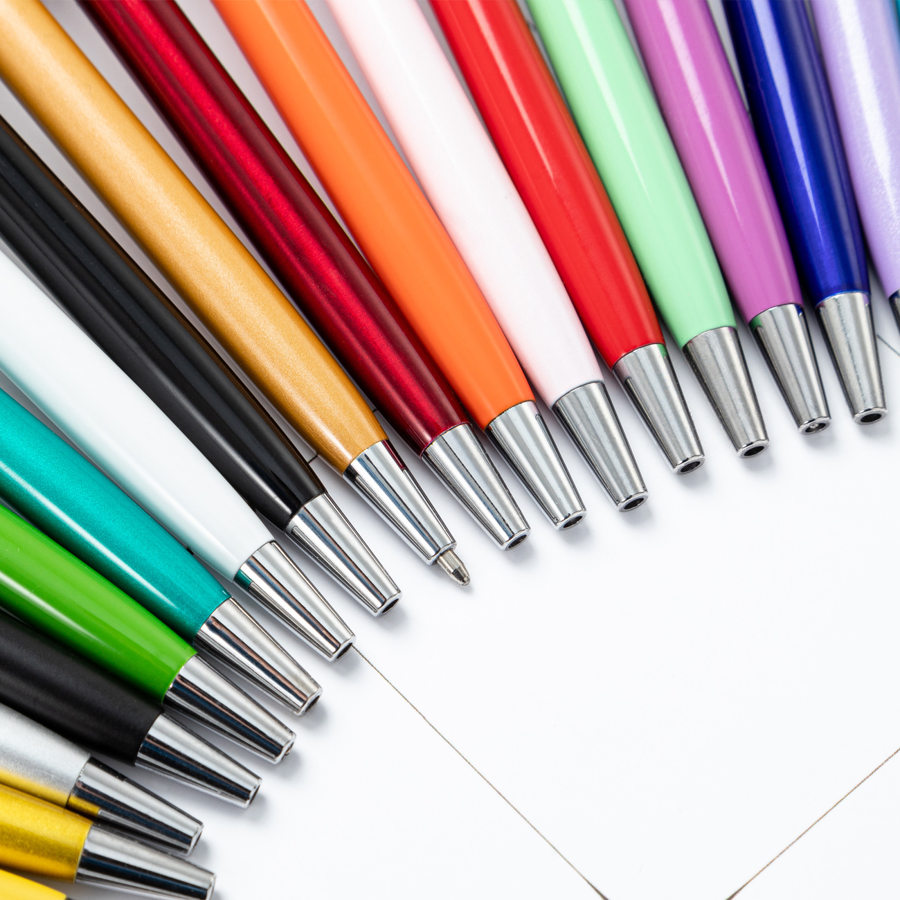 Metal pluma capacitiva varilla de aluminio cabeza de pantalla táctil teléfono móvil táctil bolígrafo de doble propósito regalo táctil pluma al por mayor