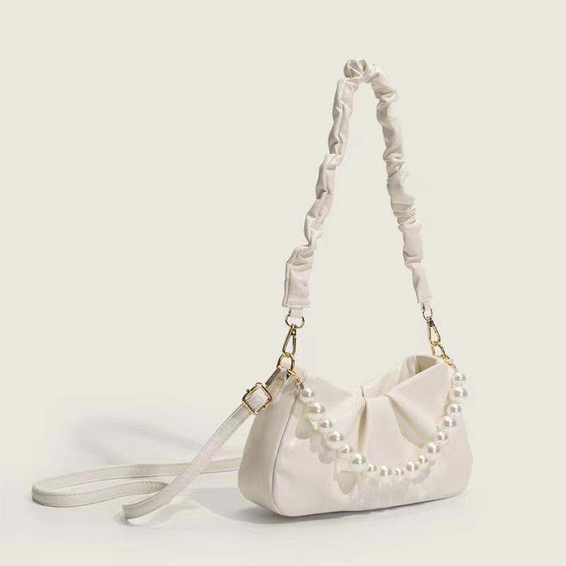 Soft Leather French Style Niche Cloud Bag Women's 2024 New Trendy High-End Pleated Underarm Bag Versatile Crossbody Bag for Summer