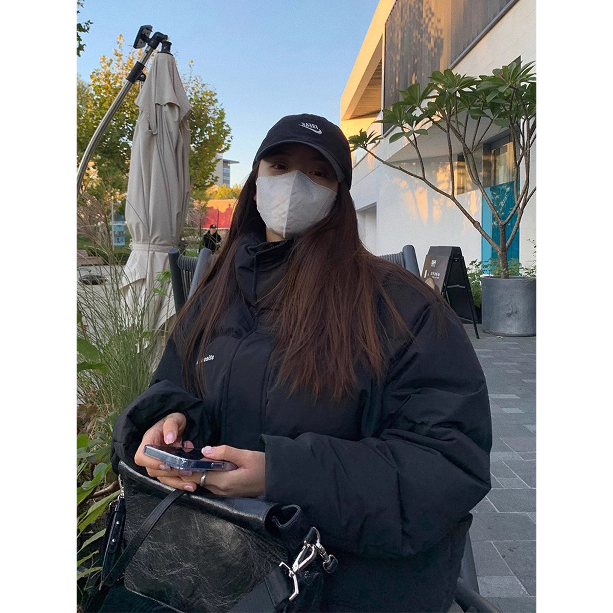 블랙 다운 재킷