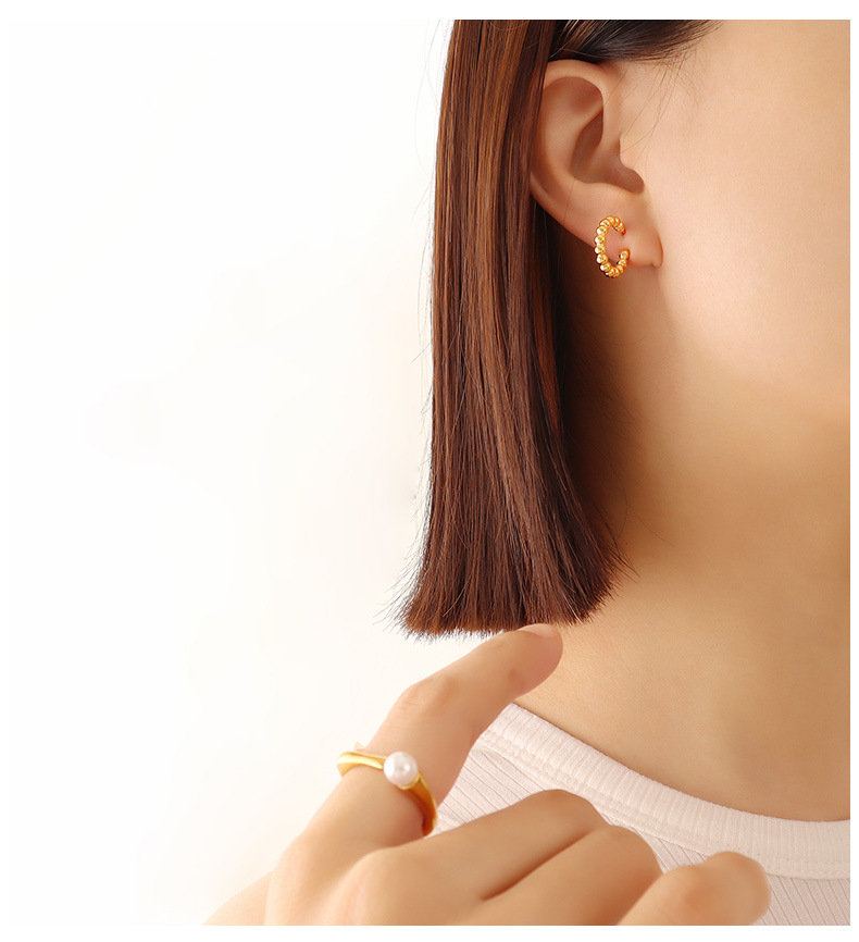 fashion geometric circlr simple titamium steel earrings ear stud