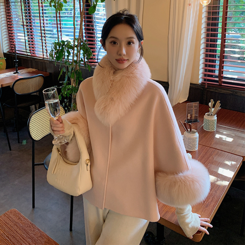 贵贵小富婆2025狐狸毛领秋冬羊毛呢子斗篷新款外套女双面羊绒大衣|undefined