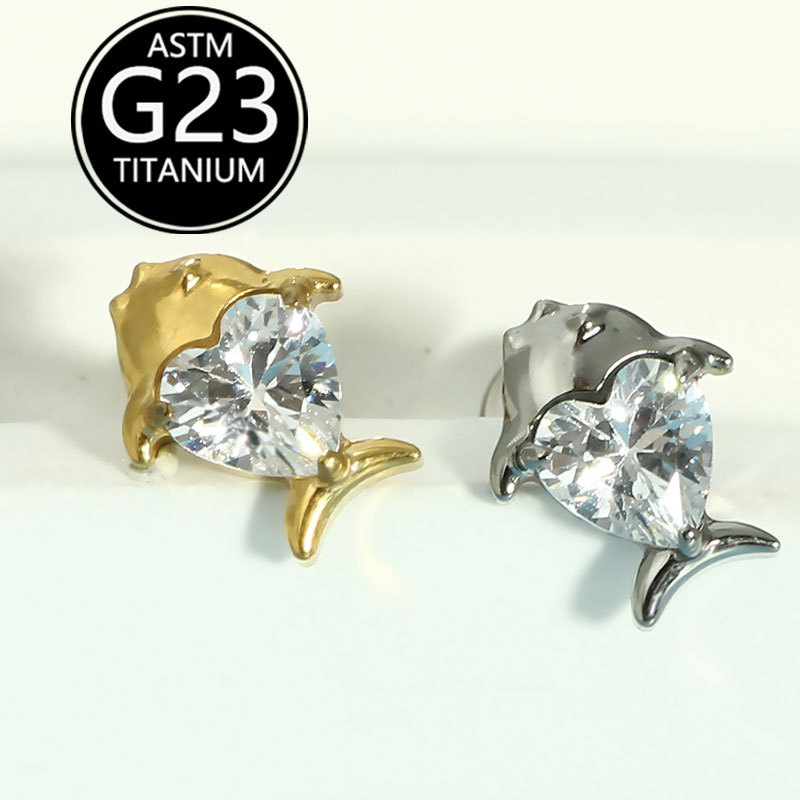 Silver pointed spike labret stud material detail